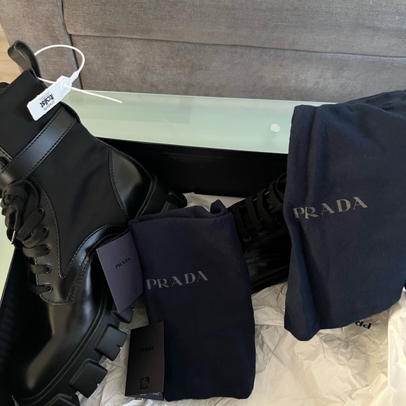 Color is black. Not used. Size 10 brand Prada - Picture 2 of 9